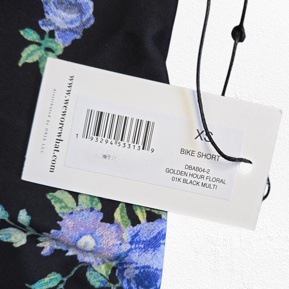 WeWoreWhat Black Blue White Floral Compression High Waisted Bike Shorts Size XS - Picture 3 of 10